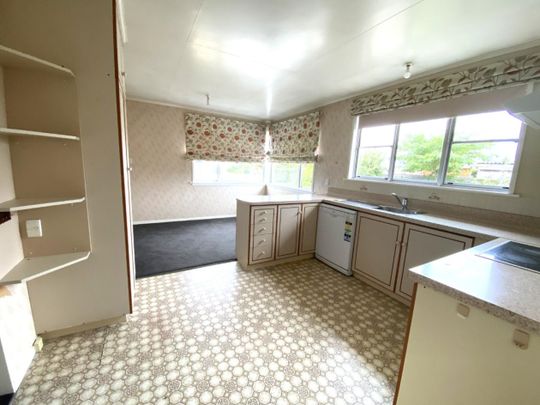 Redwoodtown Family Home - Photo 1