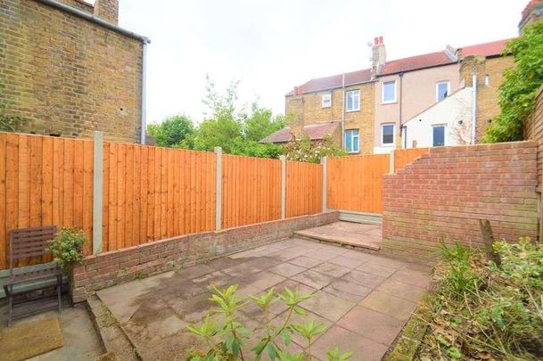 Plumstead Common Road, London, SE18 - Photo 1