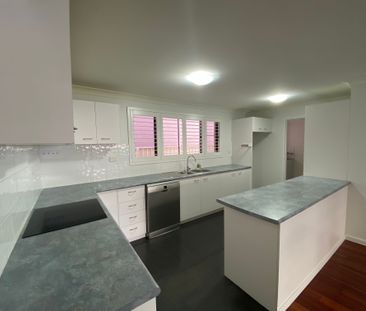 Spacious 1 Bedroom Unit Located in The Heart of The Village - Photo 2