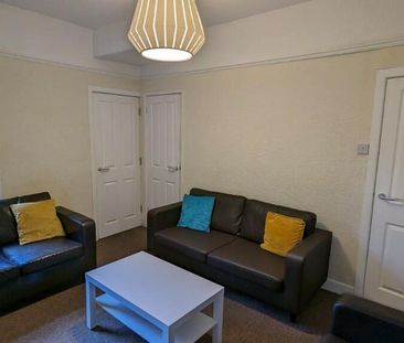 9 bedroom terraced house to rent - Photo 1