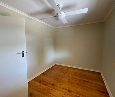 9 Hutchinson Street - Photo 3