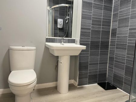 2 bedroom flat to rent - Photo 5