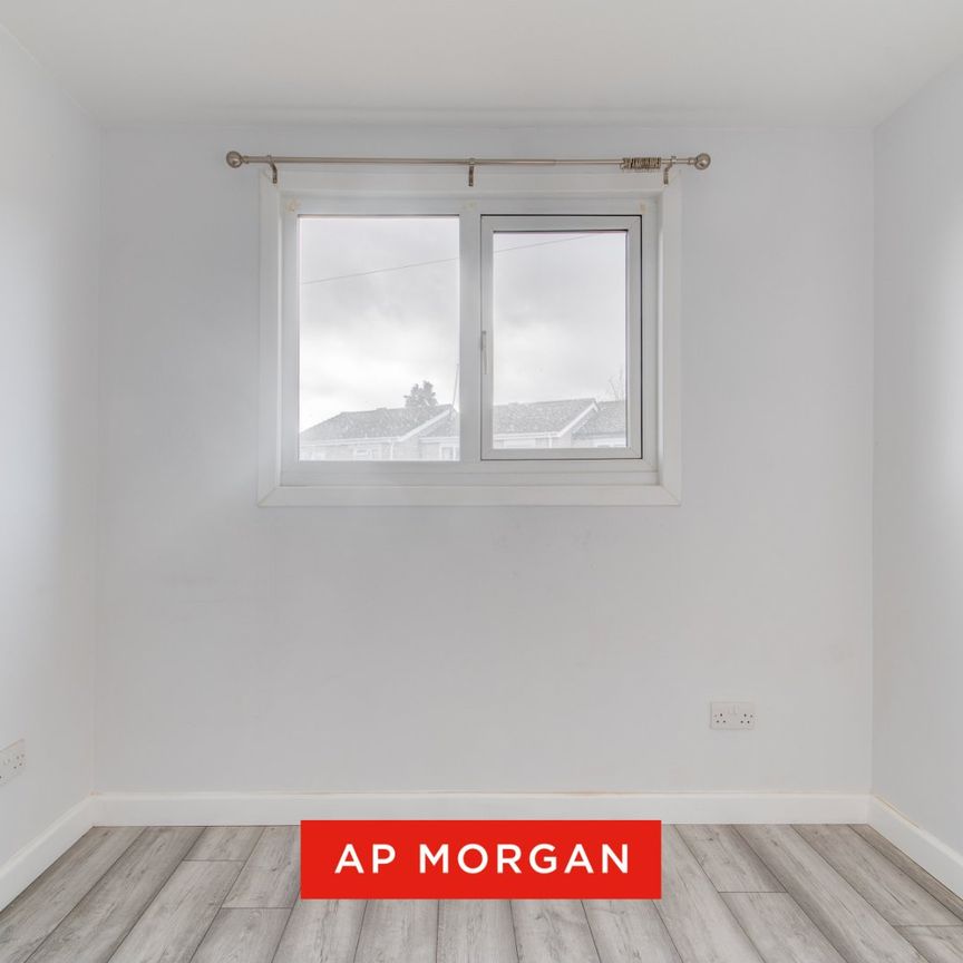 3 bed terraced house to rent in Radnor Close, Rednal, B45 - Photo 1