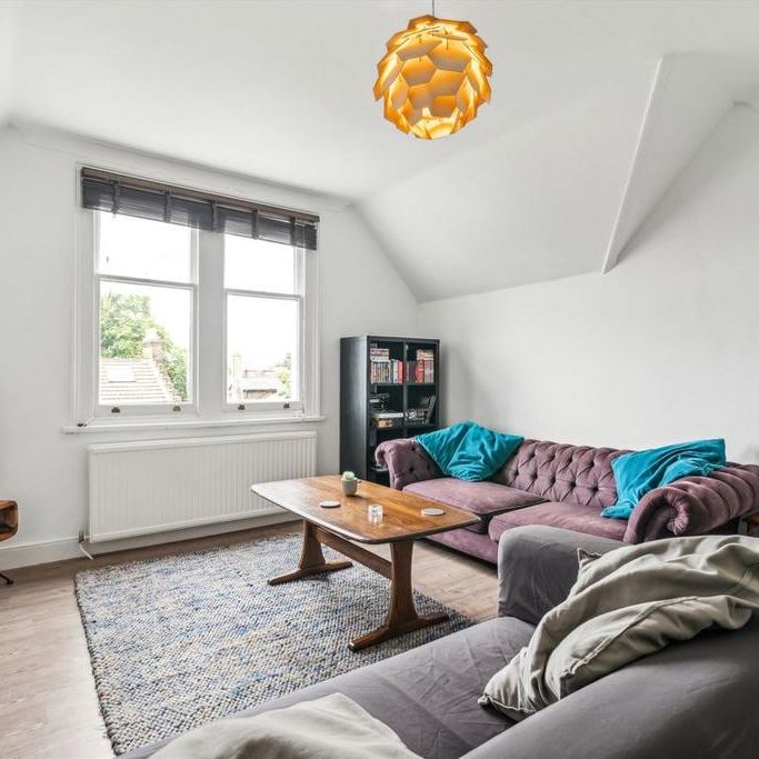 3 bedroom flat to rent - Photo 1