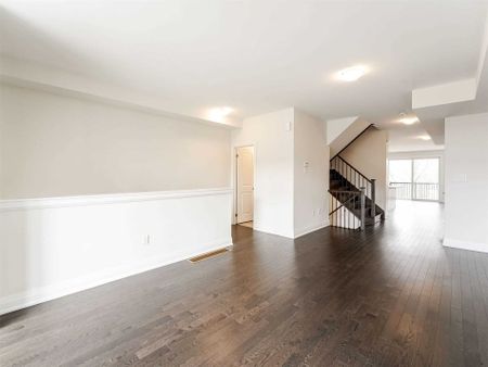 For Lease - 15 Wild Rose Gardens, Toronto, Ontario - Photo 2