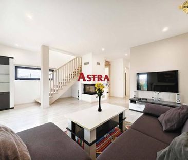 NA PRENÁJOM: MODERNÝ A ÚTULNÝ DOM PRI JAZERE, ČAŇA - Fotografia 2