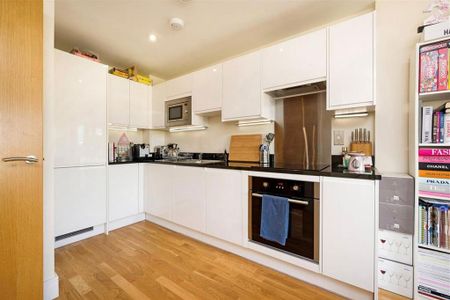 2 bedroom flat to rent - Photo 4