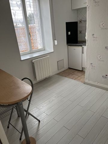 Location Appartement 1 pièce 22m² - Photo 2