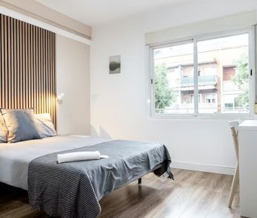 Calle de Emilio Ferrari, Madrid, Community of Madrid 28017 - Photo 5