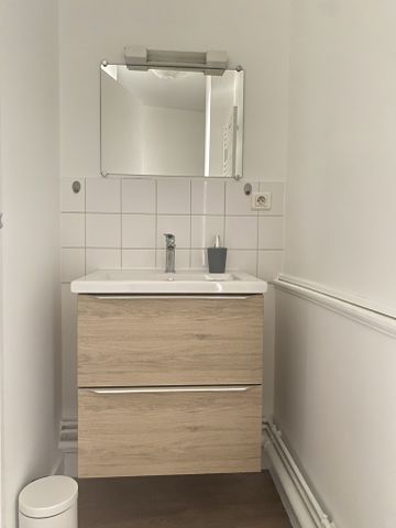 Location Appartement 1 pièce 27m² SAUMUR 49400 - Photo 4