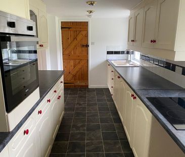 2 bedroom detached house to rent - Photo 5