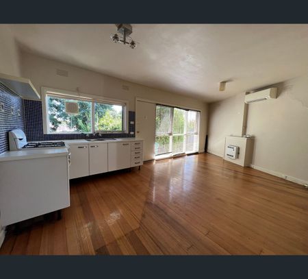6/1761 Dandenong Road, Oakleigh East, Vic 3166 - Photo 5