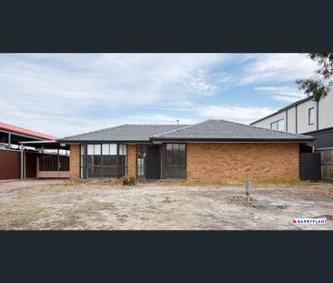 12 Smithfield Court, Keysborough, Vic 3173 - Photo 1