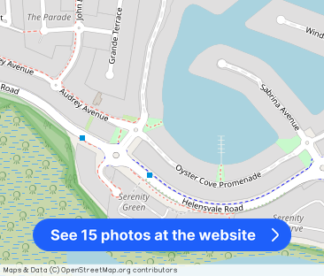 Waterfront Five Bedroom Home in Secure Pearl Bay Estate - Photo 1