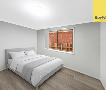 Freshly Renovated Family Haven in the Heart of Toongabbie - Photo 4