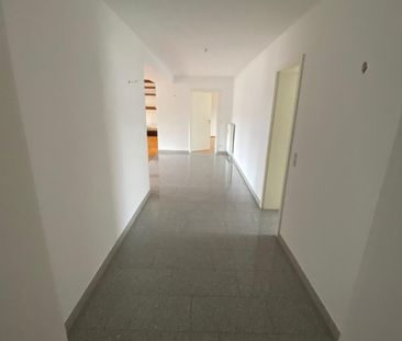 *Traumhafte Aussichten*frisch renovierte 3 Zimmer Wohnung im Herzen von Aschaffenburg City - Photo 5