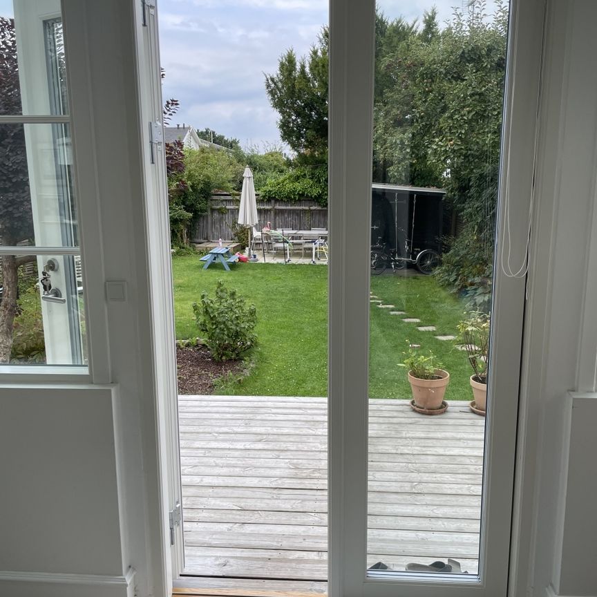 Strandvejen, 2930 Klampenborg, Danmark (208-1872-01-001) - Foto 1