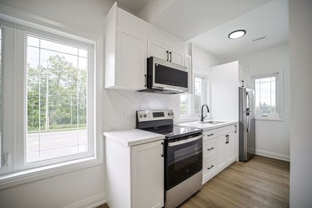 For Lease - 426 Veterans Drive Unit# 3, Barrie, Ontario - Photo 5