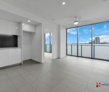 Level 7 - Modern 2 Bedroom 2 Bathroom for Rent - Photo 2