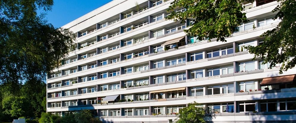 Helle Wohnung im 5. OG – Komfortabel mit Aufzug und Blick ins Grüne - Photo 1