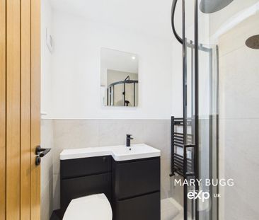 1 bedroom in a house share to rent - Photo 5