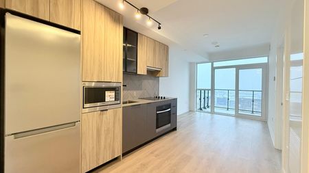 For Lease - 1037 The Queensway N/A Unit# 807, Toronto, Ontario - Photo 2
