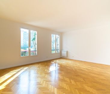 location Appartement T5 DE 108m² À VERSAILLES - Photo 4