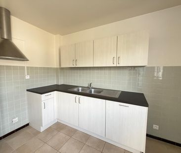 Location Appartement 3 pièces 74m² - Photo 5