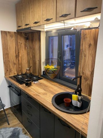 Casa de cultură, Casa cu 3 camere Renovata Terasa si Parcar - Fotografie 3