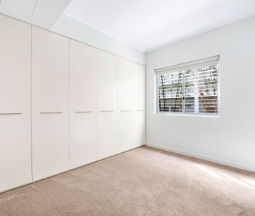 Modern Split-Level Apartment in Centre of Neutral Bay - Photo 1