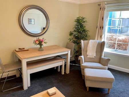 2 bedroom flat to rent - Photo 4