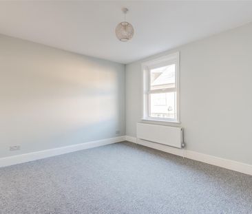 Tapton Bank, Crosspool, Sheffield - Photo 2