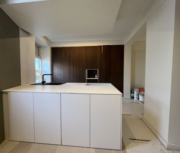 Gerenoveerde stadswoning met één slaapkamer te huur met zicht op de... - Photo 6