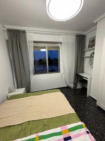 Carrer de Juan de Garay, Valencia, Valencian Community 46017 - Photo 4