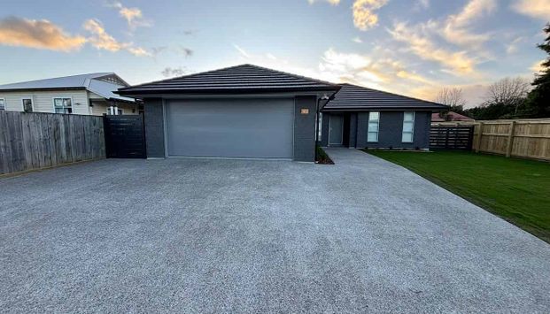 4-Bedroom property Westside - Photo 1