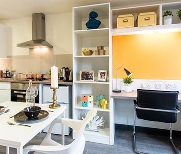 Studio to rent - Photo 1