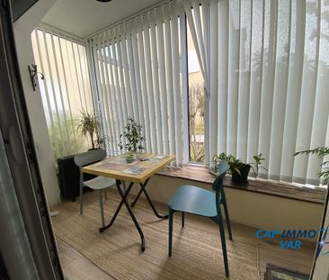 Location Appartement 1 pièce 31m² ST CYR SUR MER 83270 - Photo 2