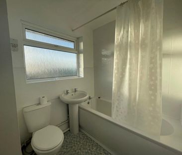 1 bedroom semi-detached house to rent - Photo 4