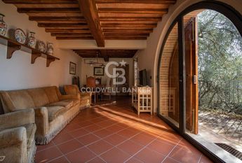 via miramare, 3, Camaiore, Tuscany 55041