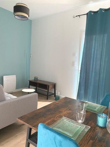 Location Appartement 1 pièce 21m² ROMANS SUR ISERE 26100 - Photo 4
