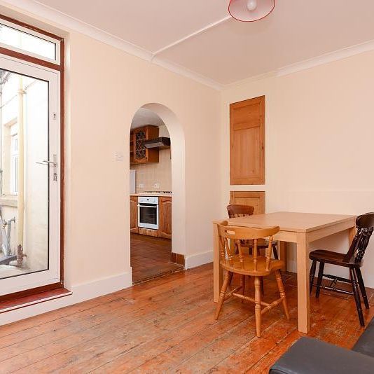 3 bedroom semi-detached house to rent - Photo 1