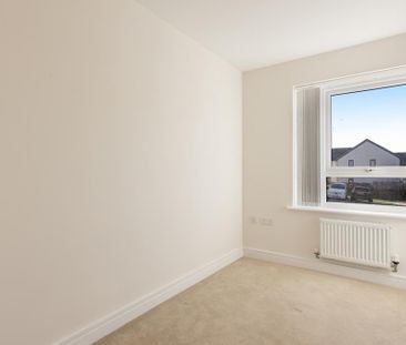 3 bedroom semi-detached house to rent - Photo 5