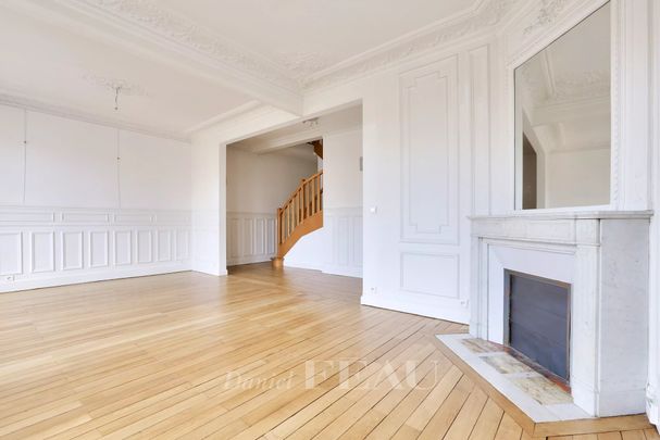 Location appartement, Paris 17ème (75017), 7 pièces, 160 m², ref 85287843 - Photo 1