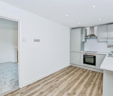 2 bedroom bungalow to rent - Photo 1