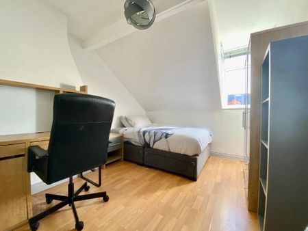 18 Wellington Park Avenue, Belfast, BT9 6DT - Photo 2