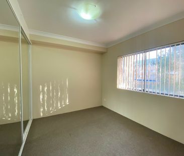 2 Bedroom Unit In Prime Location! - Photo 2