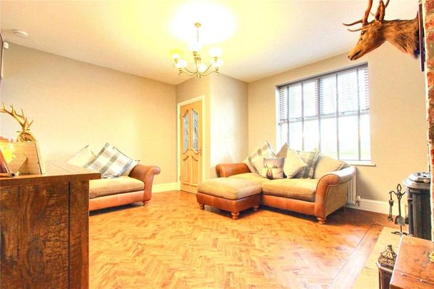 2 bedroom end of terrace house to rent - Photo 1