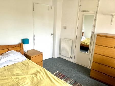 Whitehall Close, Canterbury - Photo 3