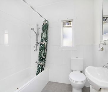 TIDY ONE BEDROOM UNIT - Photo 5