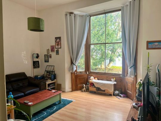 1 Bed Flat, Dyke Road, BN1 - Photo 1